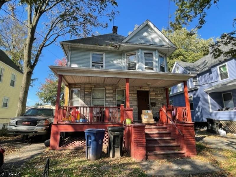 643 E 7Th St - Photo 1