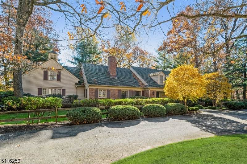 11 Green Hills Rd - Photo 1