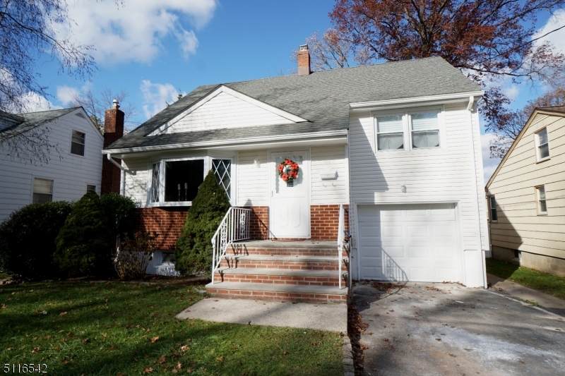 408 Hemlock Ave - Photo 1