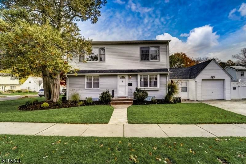 1719 Ardsley Ct - Photo 1