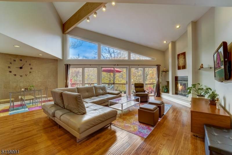 24 Stonegate Dr - Photo 1