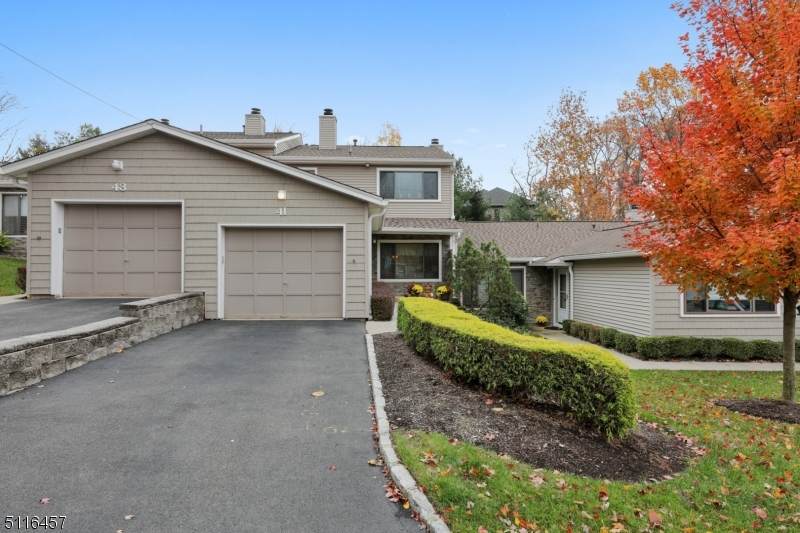 41 Glenview Dr - Photo 1