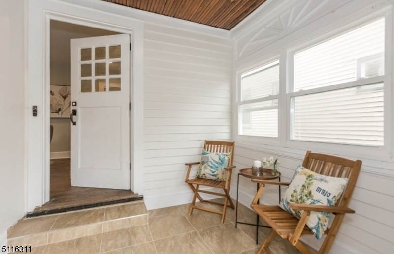 79 Van Ness Ter - Photo 1