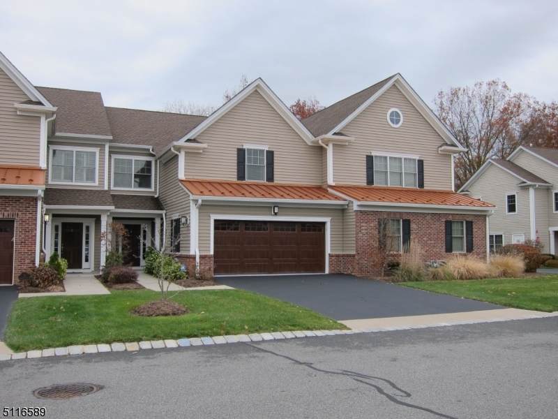 5 Whitney Farm Pl - Photo 1