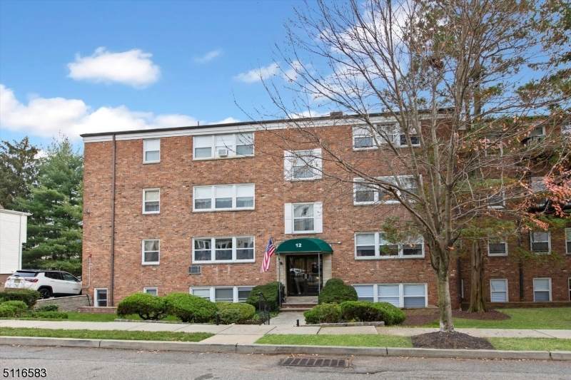 6 Hillside Ave C0109 - Photo 1