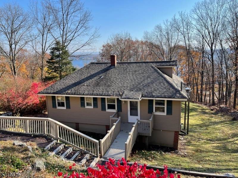 28 Upper North Shore Rd - Photo 1