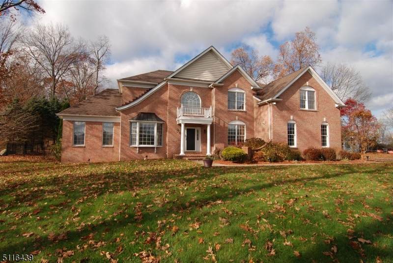 17 Southwind Dr - Photo 1
