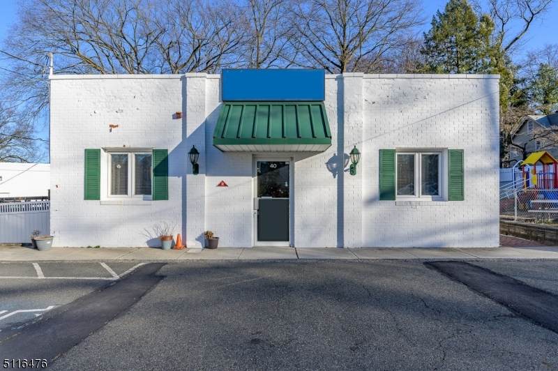 40 Hampton St - Photo 1
