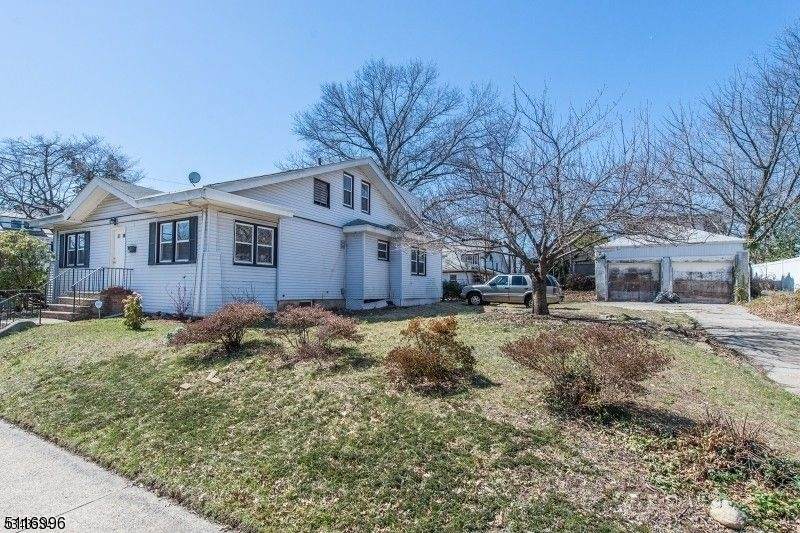 418 E 38Th St - Photo 1