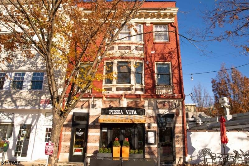 7 Union Pl - Photo 1
