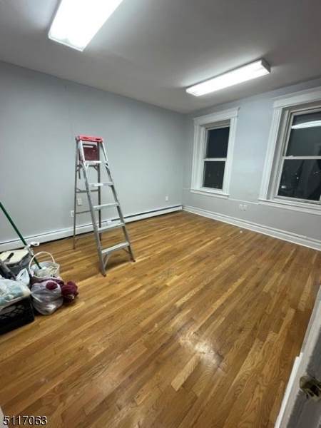 30 Ferry St - Photo 1