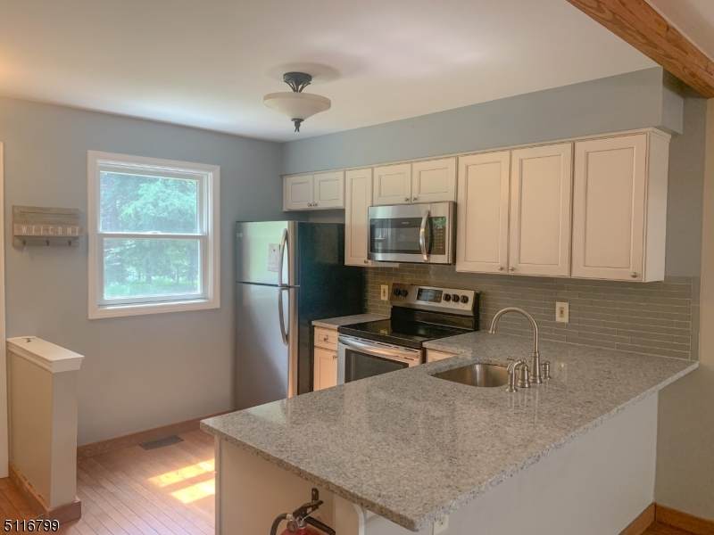 601 B Sleepy Hollow Rd - Photo 1
