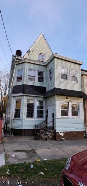 865 Madison Ave - Photo 1