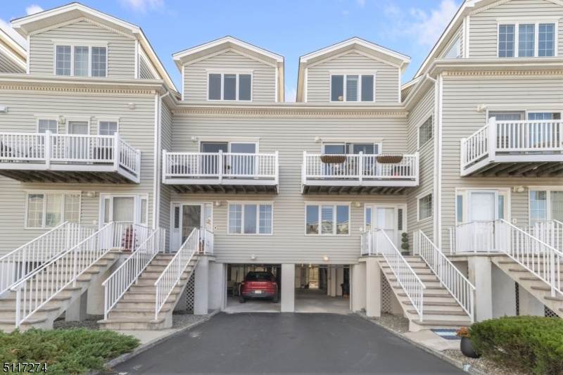 12 Beach Blvd - Photo 1