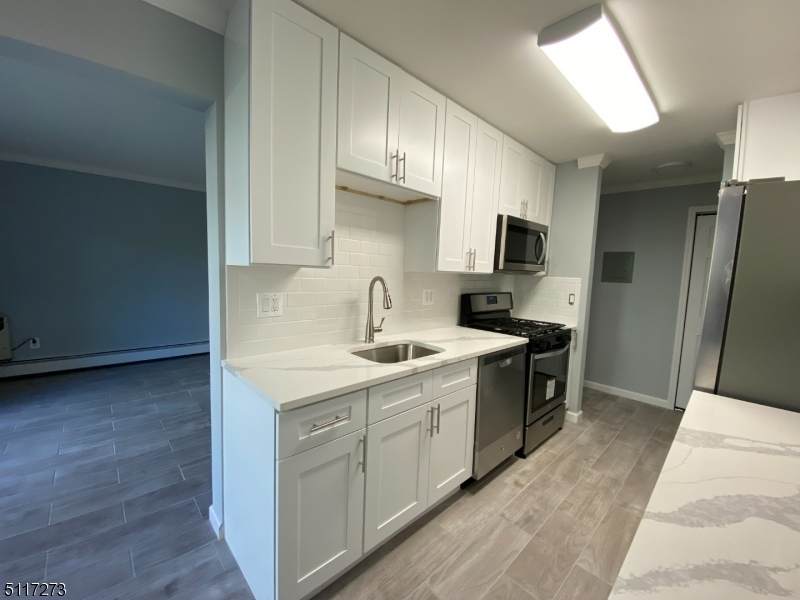 832 Main St - Photo 1