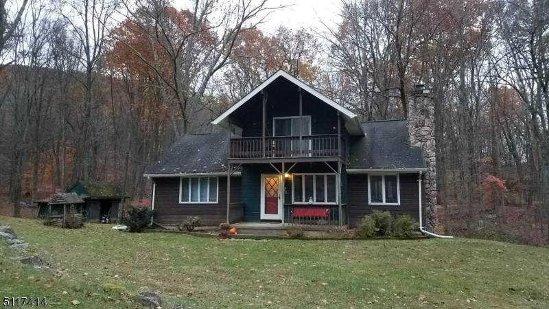 423 Penwell Rd - Photo 1