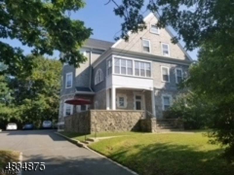 19 Euclid Ave - Photo 1