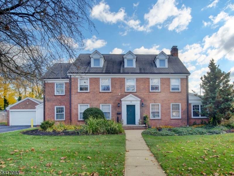 10 Codington Pl - Photo 1