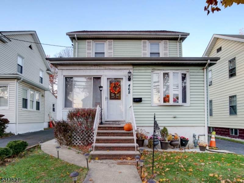 468 W 3Rd Ave - Photo 1