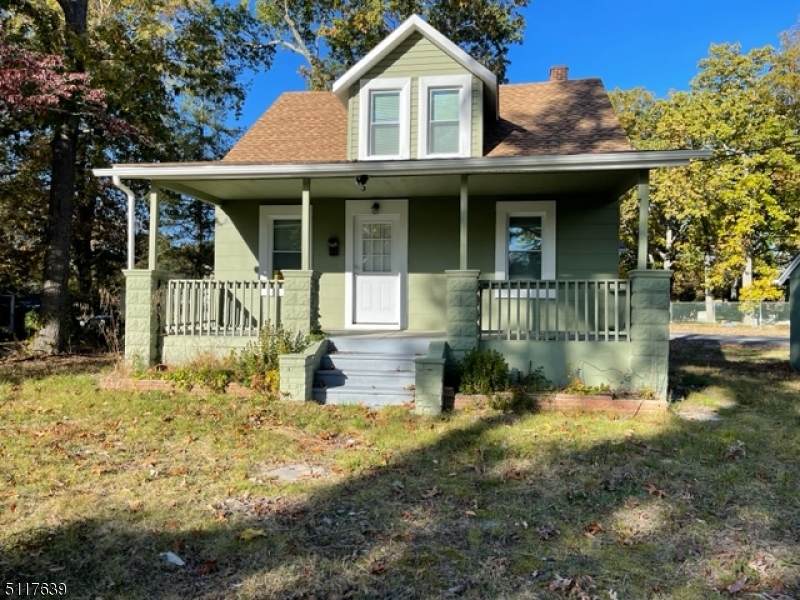 478 Raritan Ave - Photo 1
