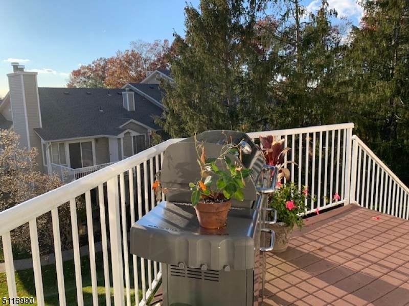 6 Ray Ct - Photo 1