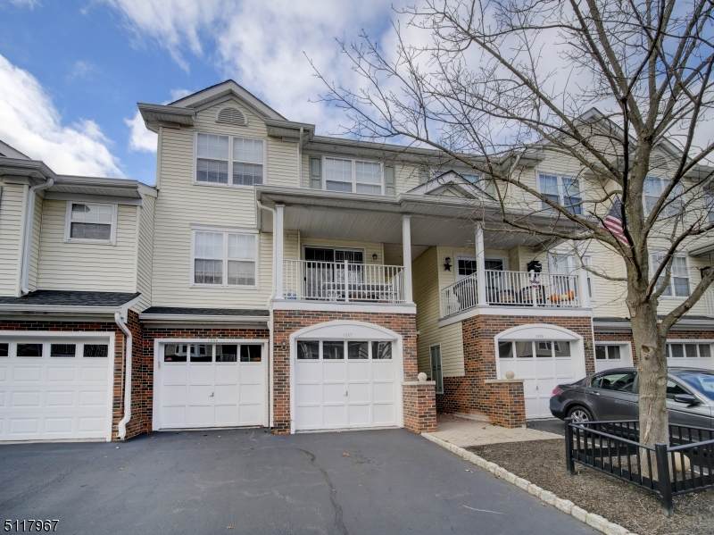 1307 Windsor Ct - Photo 1