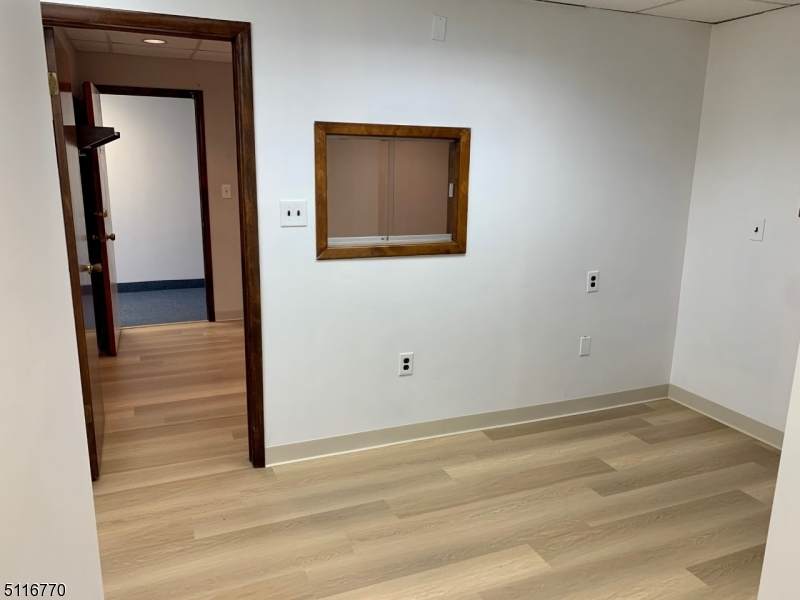 290 S Livingston Ave - Photo 1