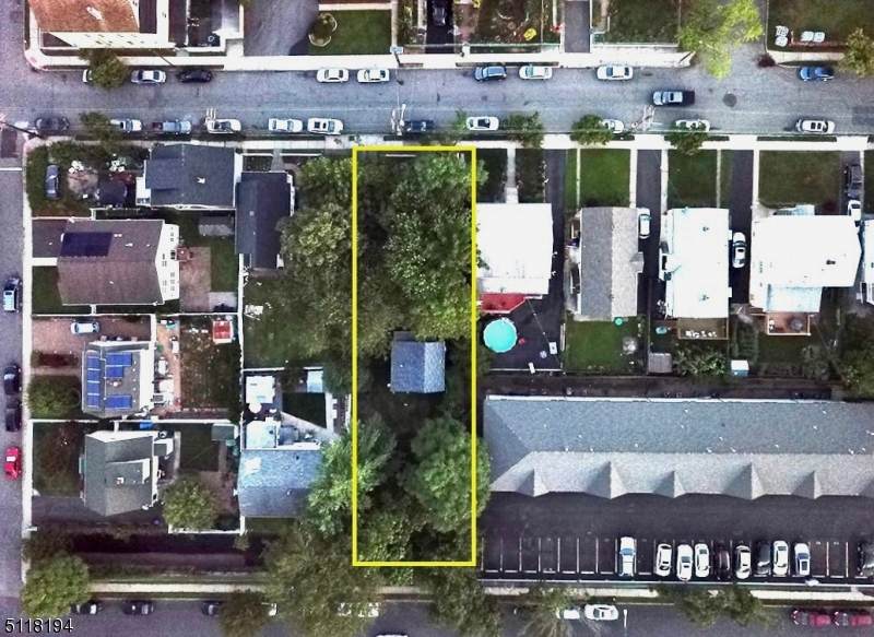 54 Sheridan Ave - Photo 1