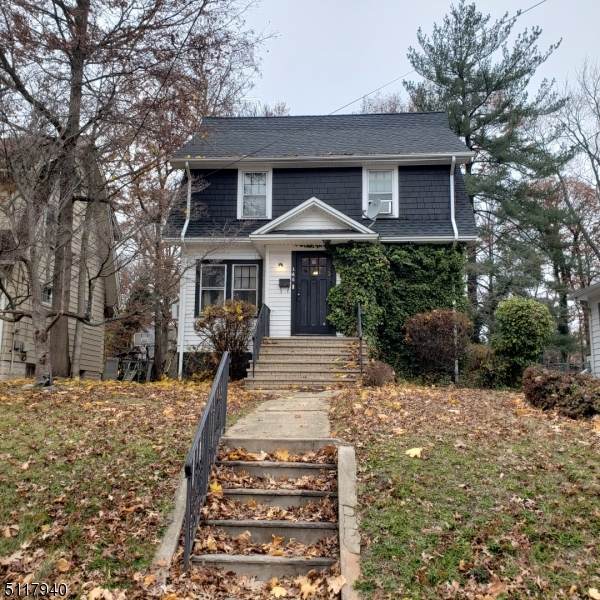 144 W 7Th Ave - Photo 1