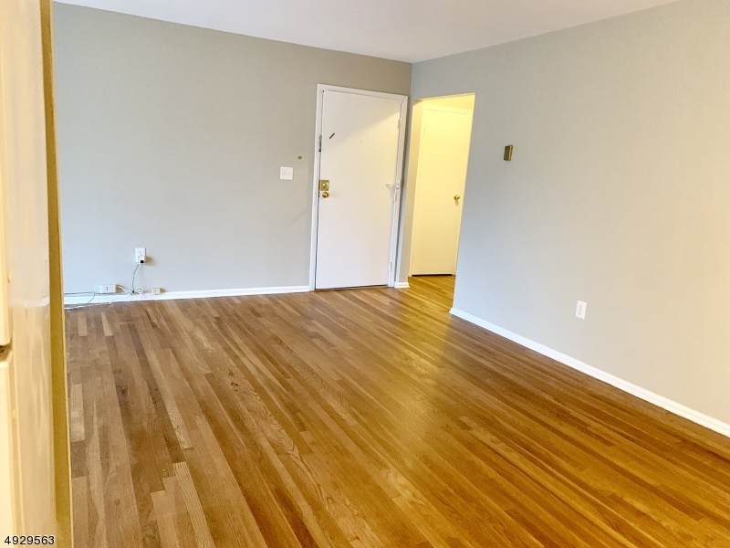 320 South Street Unit 4H - Photo 1