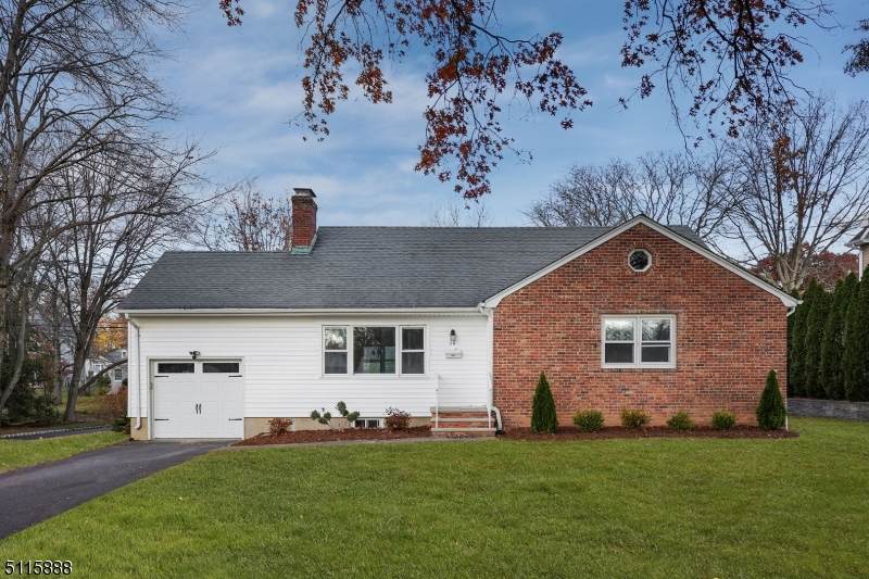 26 Grove St - Photo 1