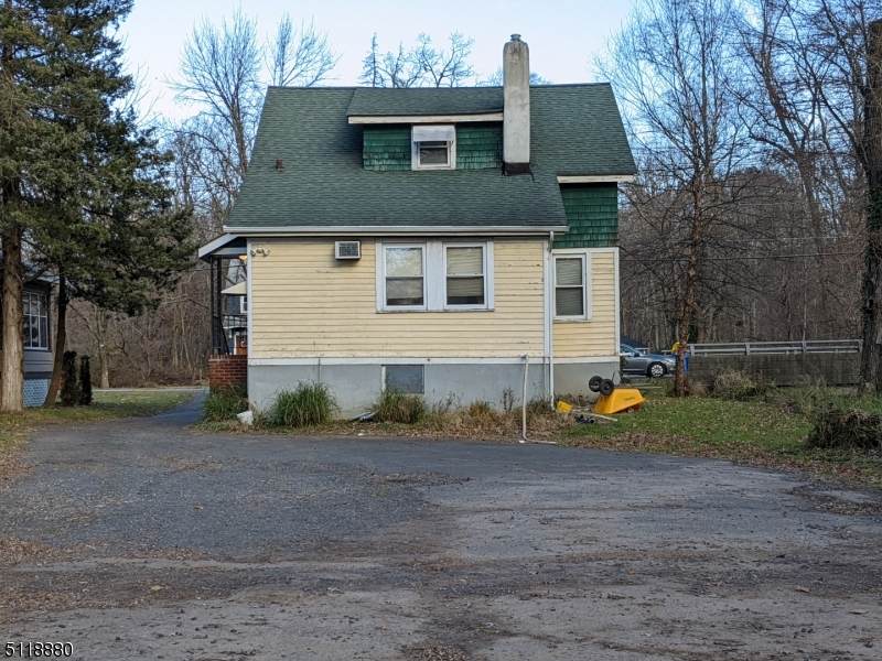917 Washington Ave - Photo 1