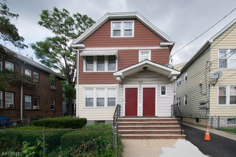 1329 Alina St - Photo 1