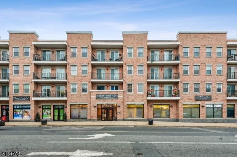 107 Harrison Ave - Photo 1