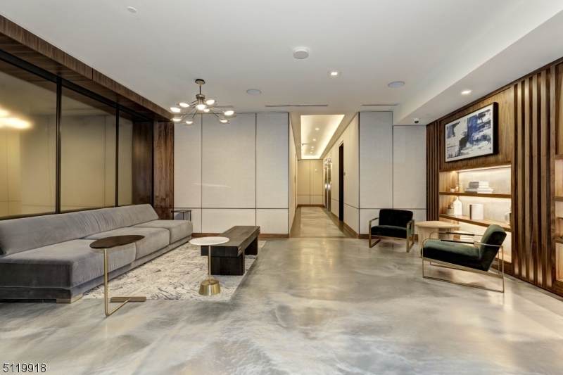 45 Market St - Photo 1