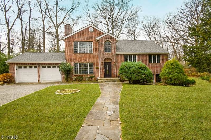 7 Homestead Ct - Photo 1