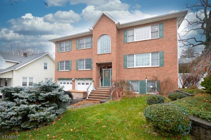 123 Maitland Ave - Photo 1