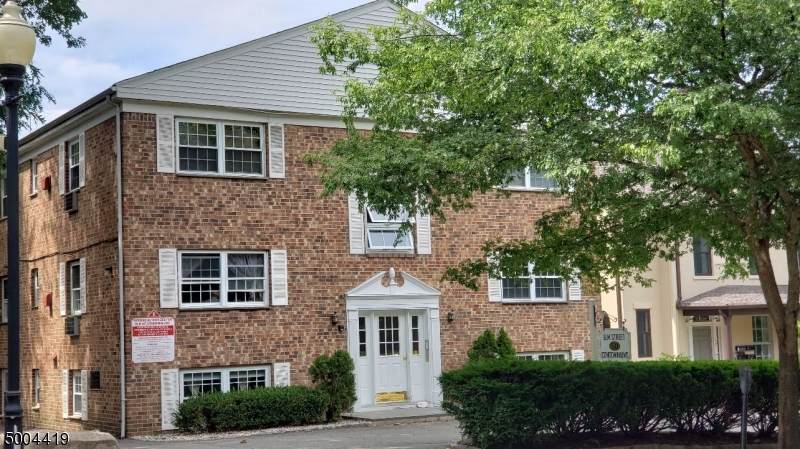 48 Elm - Photo 1