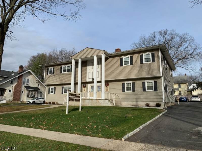 577 Westfield Ave - Photo 1