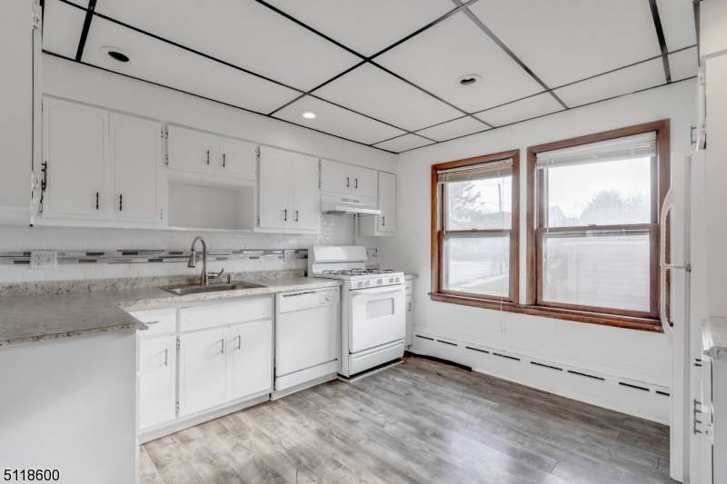 106 Sadler Rd - Photo 1