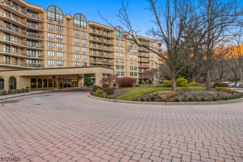 10 Smith Manor Blvd - Photo 1