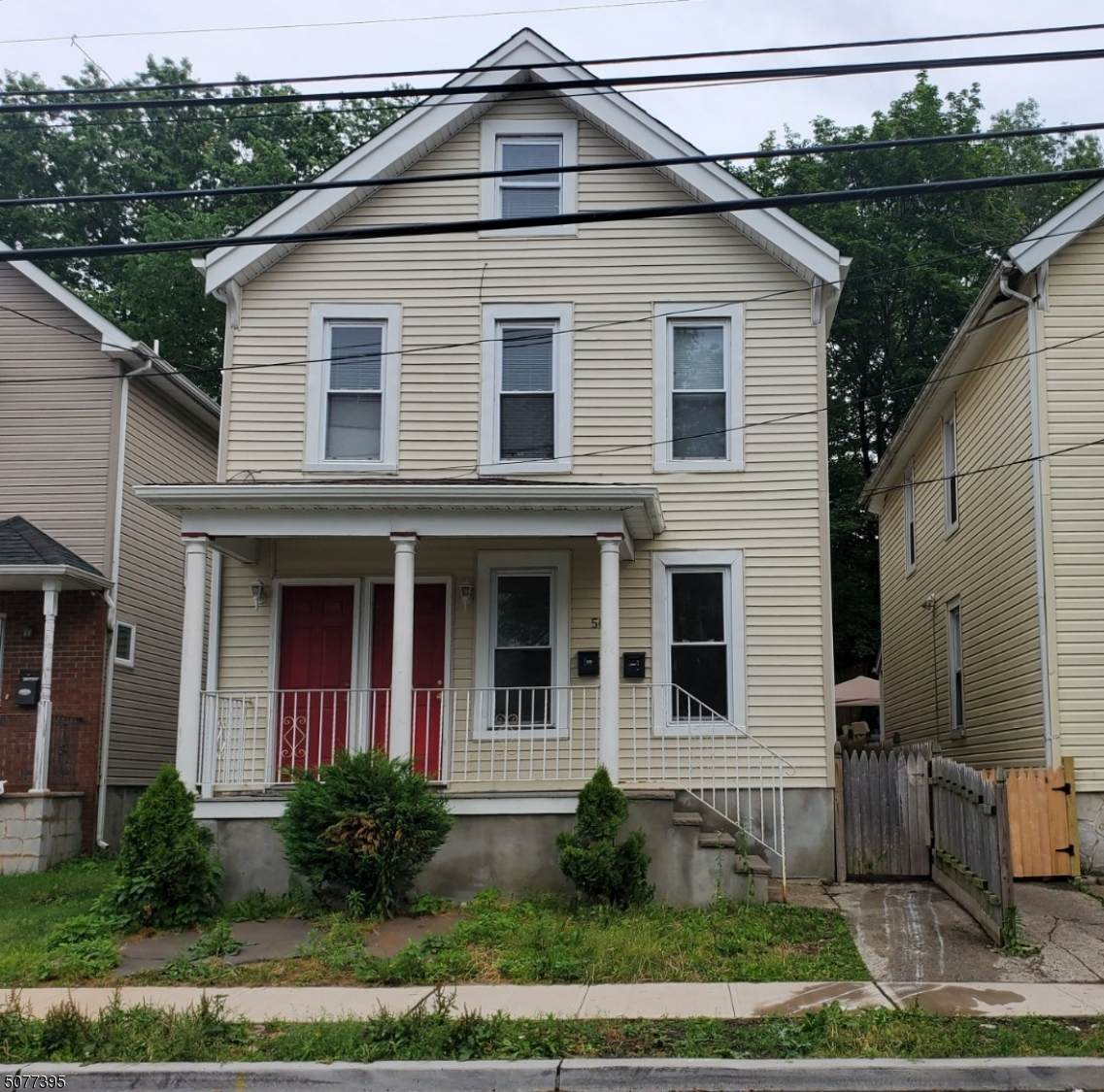 506 S Jefferson St - Photo 1