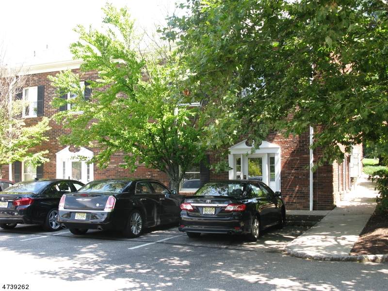 530 East Main St - Photo 1