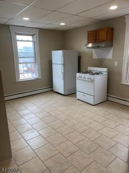 39 Spencer St - Photo 1