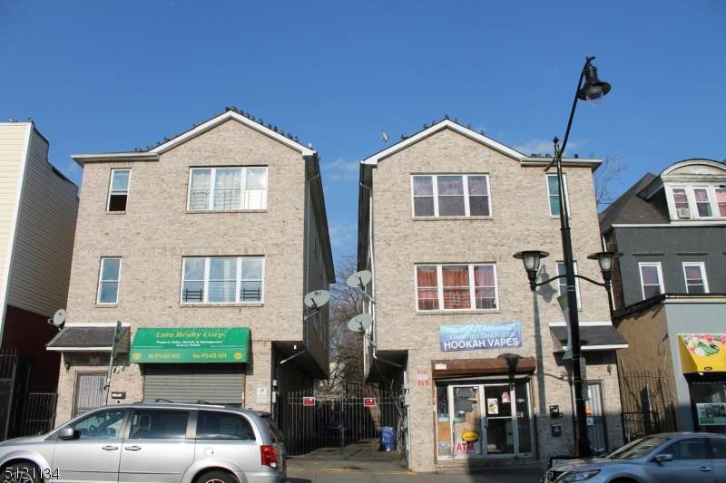 515 Clinton Ave - Photo 1
