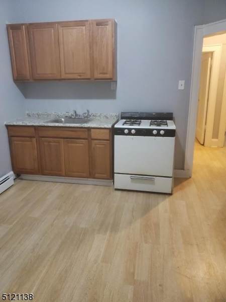 282 Ridgewood Ave - Photo 1