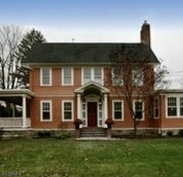 37 Main St - Photo 1