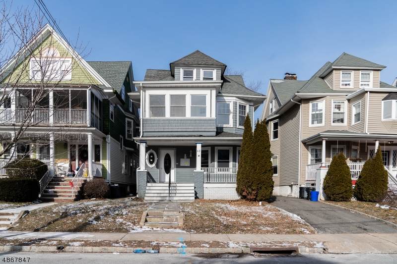 42 N Willow St - Photo 1