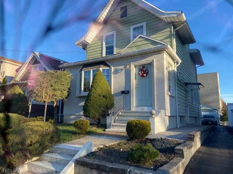 101 W Blancke St - Photo 1