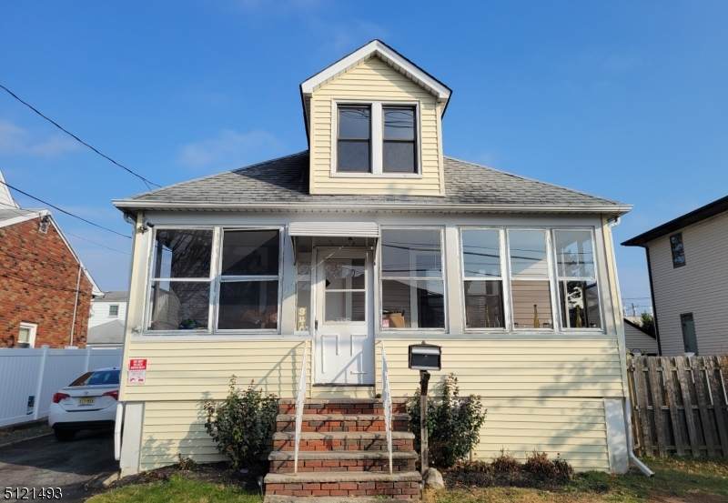340 First St - Photo 1